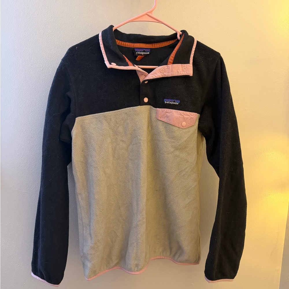Patagonia' Black and Pink Fleece Pullover